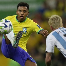 Brasil troca de jogador com camisa 10